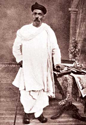 Lokmanya Tilak for Ganesh Chaturthi with kids